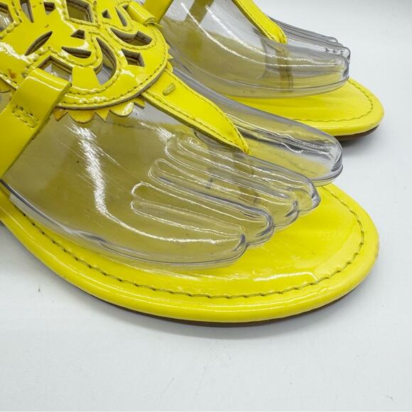 Circus NY by Sam Edelman Canyon Patent Flat Medallion Sandals Bright Yellow Sz 7 - Picture 4 of 15